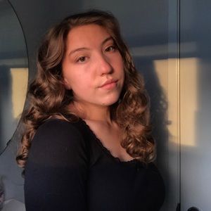 Meet your Posher, Cora